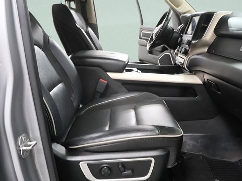 Used 2019 RAM 1500 Laramie AWD/4WD image 28