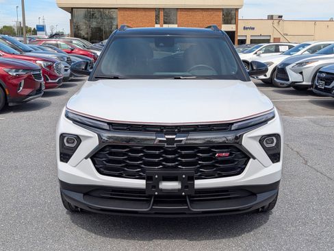 Used 2024 Chevrolet TrailBlazer RS w/ Convenience Package image 8