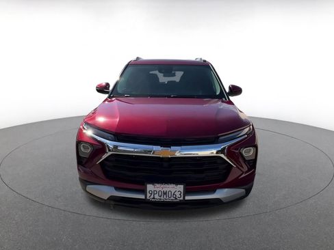 Used 2025 Chevrolet TrailBlazer LT image 4