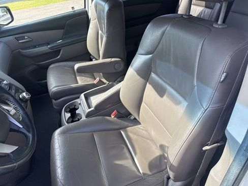 Used 2011 Honda Odyssey Touring image 23