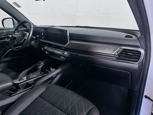 Certified 2023 Kia Telluride SX Prestige X-Line AWD/4WD image 31