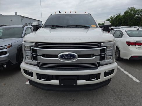 Used 2019 Ford F350 Limited AWD/4WD image 10