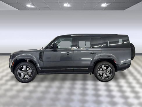Used 2023 Land Rover Defender 130 X-Dynamic SE AWD/4WD image 2