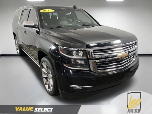 Used 2017 Chevrolet Suburban Premier AWD/4WD image 8