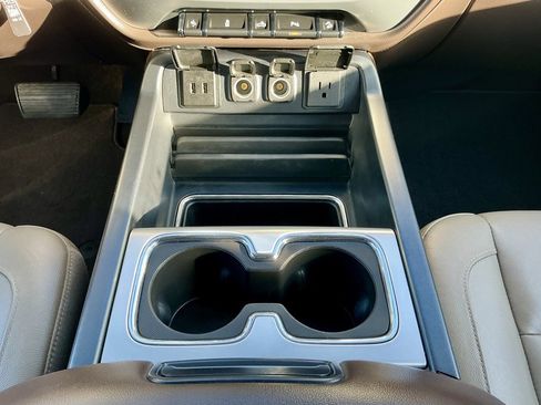 Used 2017 GMC Sierra 1500 SLT w/ SLT Premium Package image 33