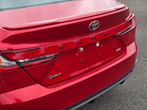 Certified 2025 Toyota Camry SE FWD image 17