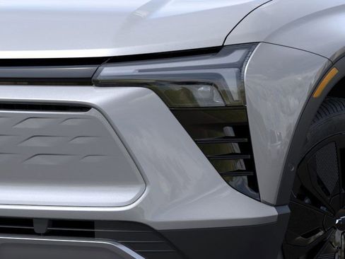 New 2025 Chevrolet Blazer EV LT image 10