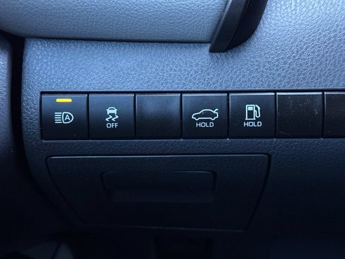 Used 2024 Toyota Camry LE FWD image 27
