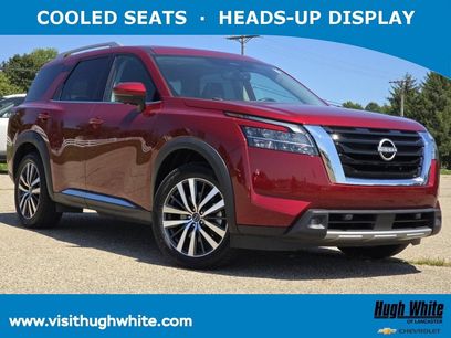 Used 2022 Nissan Pathfinder Platinum w/ Lighting Package (N92)