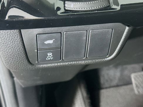 Used 2023 Honda CR-V EX-L image 17