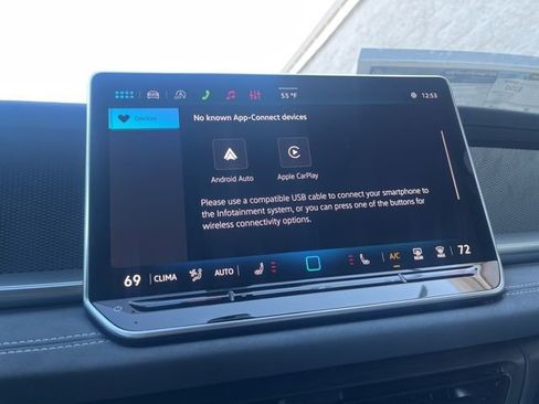 New 2026 Volkswagen Tiguan SE R-Line FWD image 15