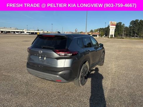 Used 2023 Nissan Rogue SV image 7