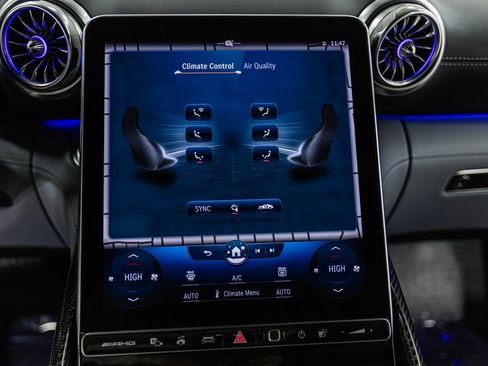 Used 2022 Mercedes-Benz SL 63 AMG 4MATIC image 17