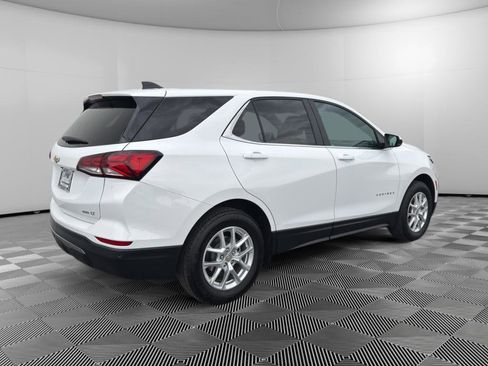 Used 2024 Chevrolet Equinox LT AWD/4WD image 5