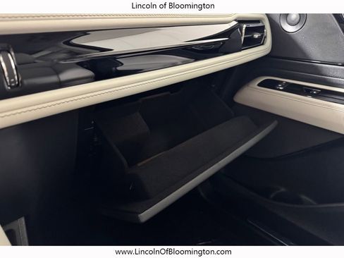 New 2026 Lincoln Aviator AWD image 41