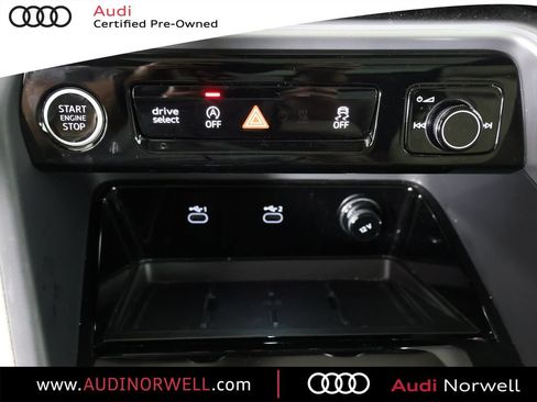Certified 2025 Audi Q5 Premium w/ Convenience Package AWD/4WD image 6