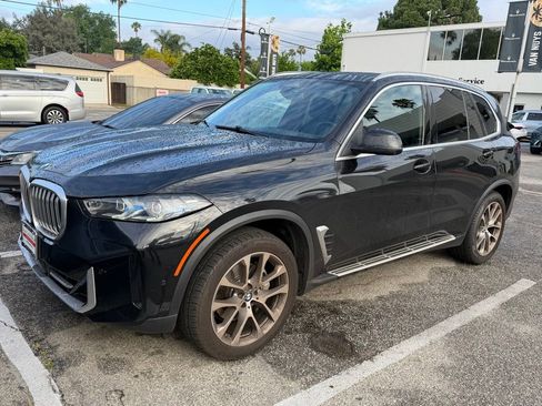 Used 2024 BMW X5 sDrive40i image 3