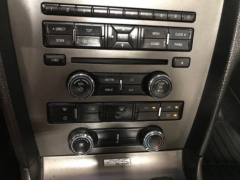 Used 2013 Ford Mustang GT Premium RWD image 32