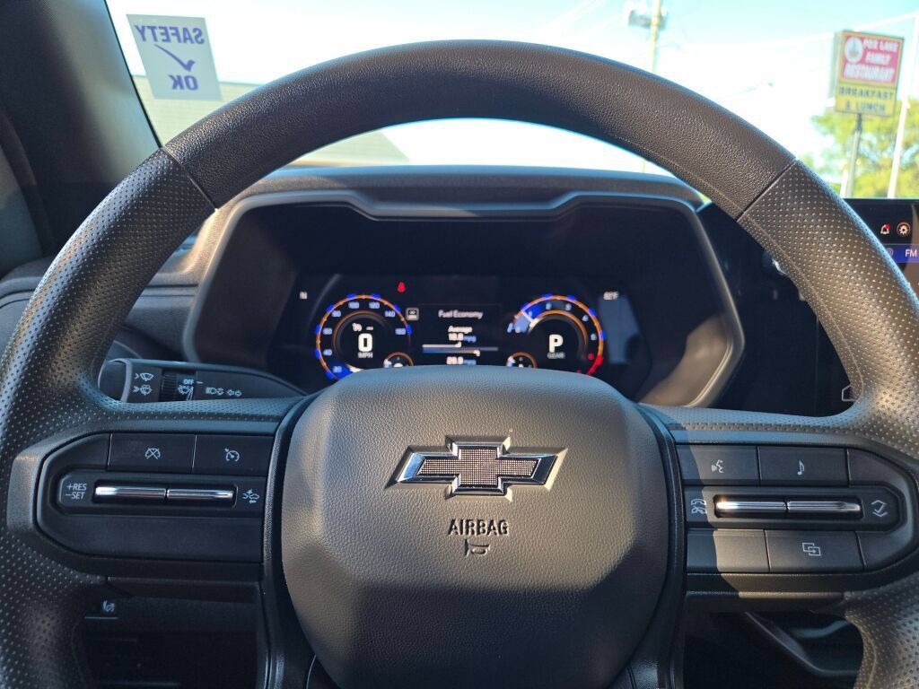 Certified 2024 Chevrolet Colorado Trail Boss w/ Advanced Trailering Package AWD/4WD image 33