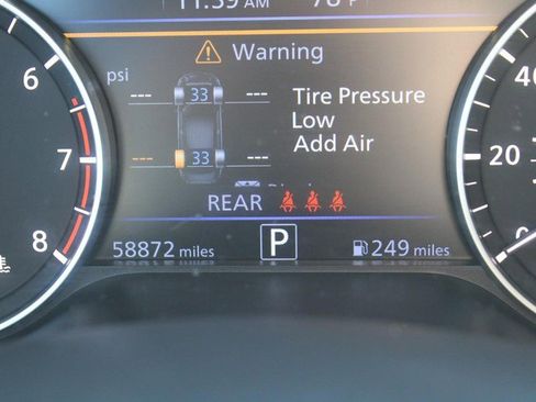 Used 2024 Nissan Altima 2.5 SV image 19