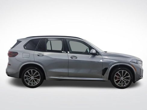 New 2026 BMW X5 xDrive40i w/ M Sport Package AWD/4WD image 6