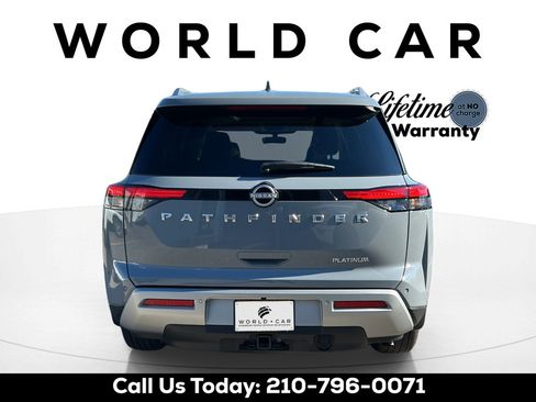 Used 2025 Nissan Pathfinder Platinum FWD image 14
