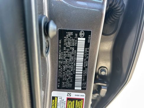 Used 2023 Toyota Camry SE image 32