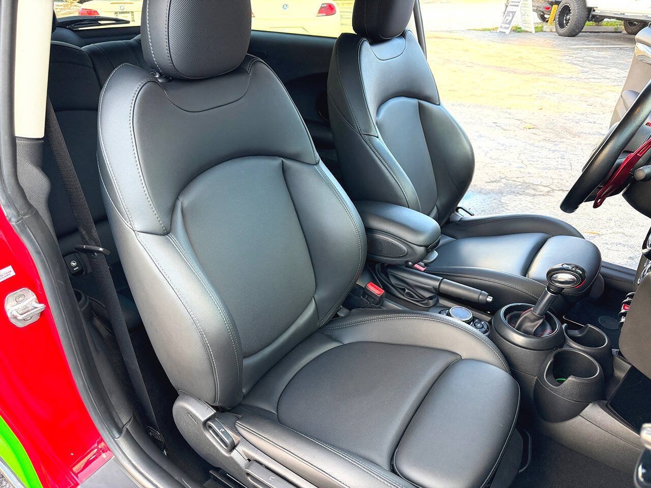 Used 2019 MINI Cooper S FWD image 29