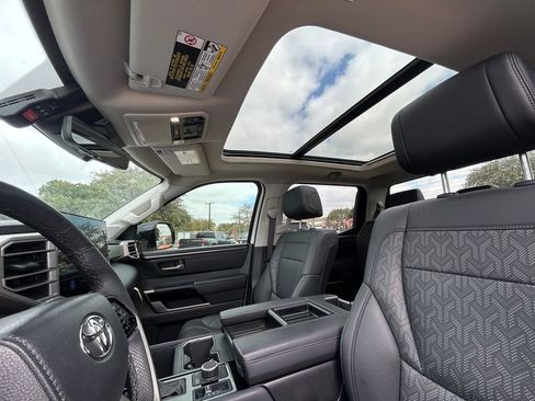 Used 2024 Toyota Tundra Limited image 12