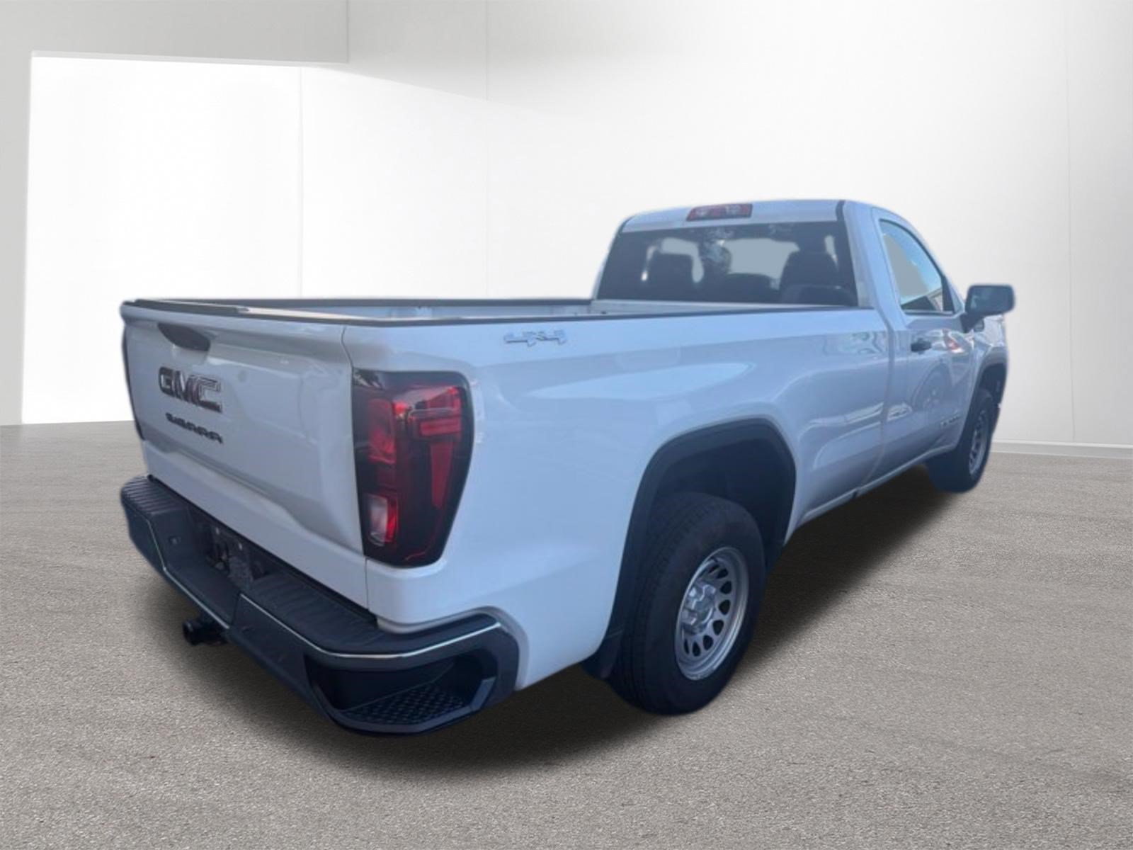 Used 2024 GMC Sierra 1500 Pro w/ Pro Value Package AWD/4WD image 3