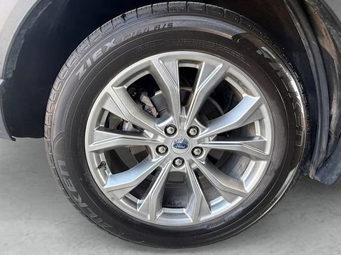 Used 2022 Ford Explorer XLT w/ Equipment Group 202A RWD image 23