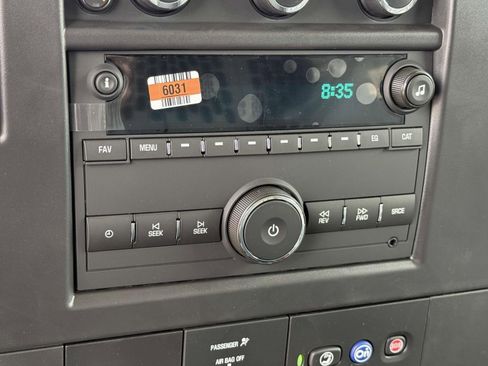 New 2025 Chevrolet Express 3500 Extended image 11