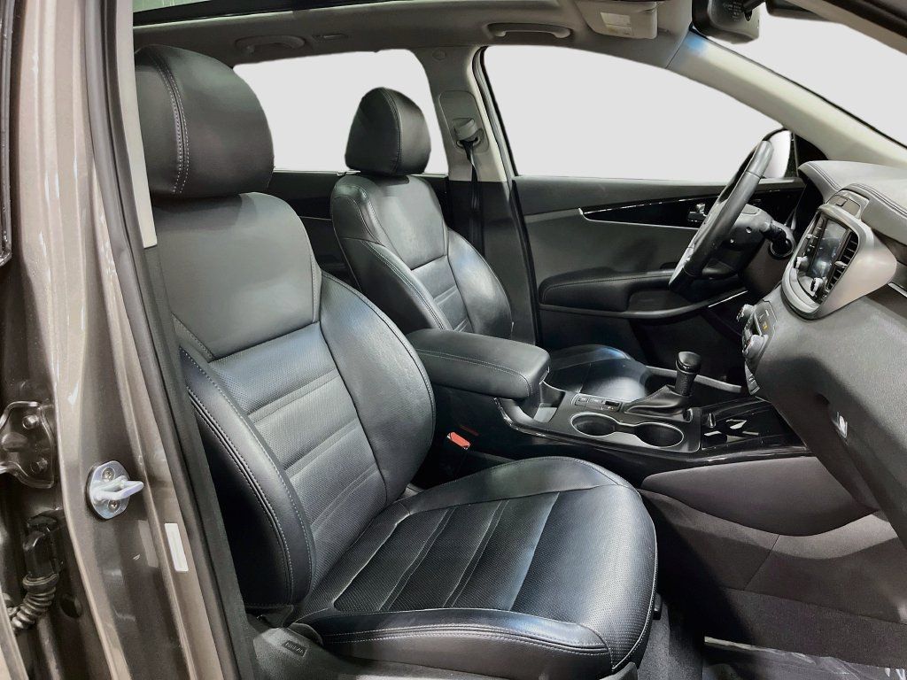 Used 2019 Kia Sorento SX FWD image 35