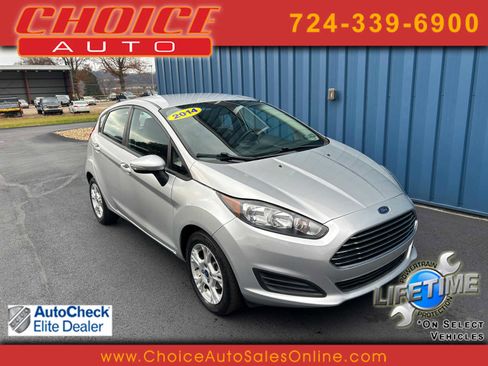 Used 2014 Ford Fiesta SE image 1