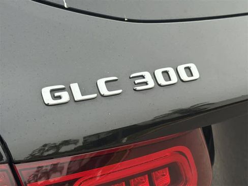 Used 2022 Mercedes-Benz GLC 300 4MATIC image 33