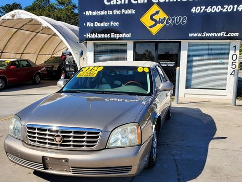 Used 2004 Cadillac De Ville DHS w/ Equipment Group image 2