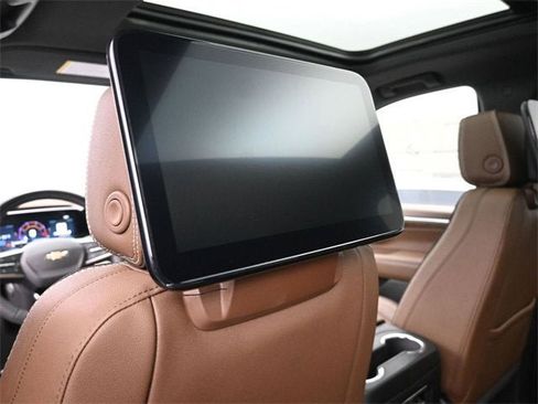 New 2026 Chevrolet Suburban High Country image 33