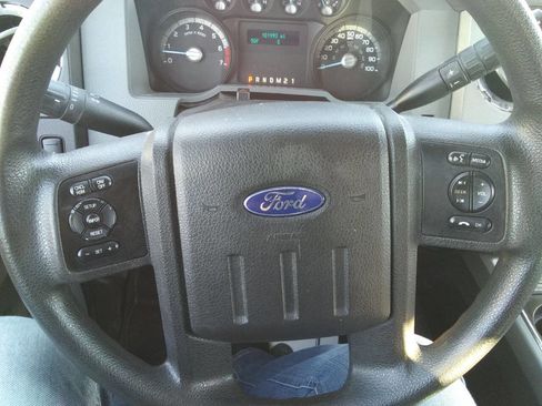 Used 2014 Ford F250 XLT image 22