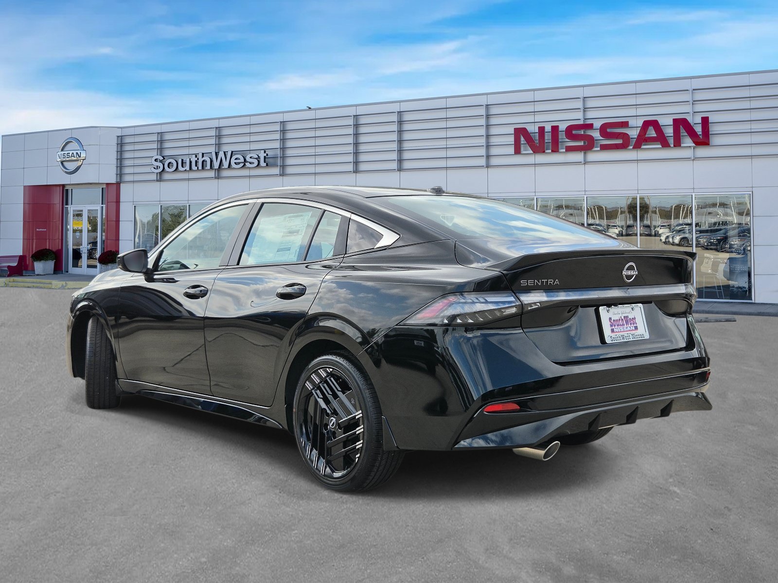New 2027 Nissan Sentra SR FWD image 7
