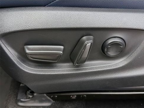 Used 2023 Subaru Solterra AWD image 41