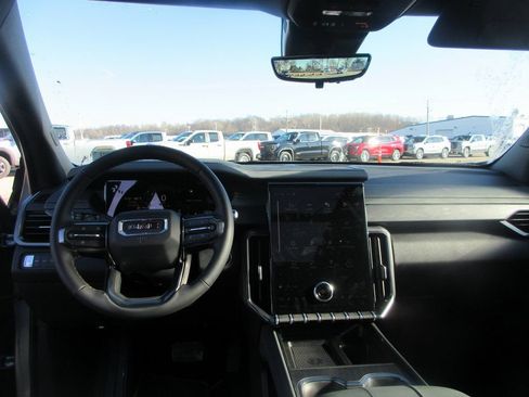 New 2026 GMC Acadia AT4 w/ Luxury Package AWD/4WD image 16