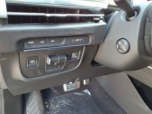 New 2026 Cadillac Escalade V w/ LPO, ONYX Package AWD/4WD image 30