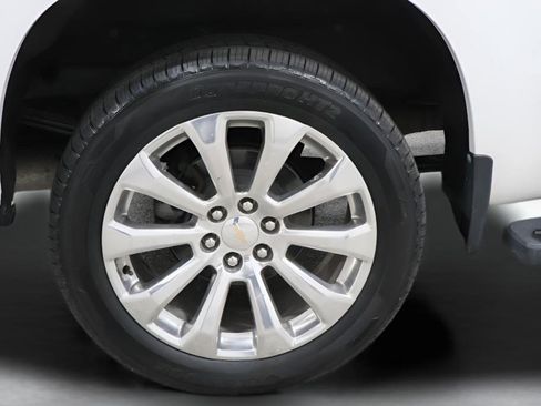 Used 2021 Chevrolet Silverado 1500 High Country w/ Technology Package image 37