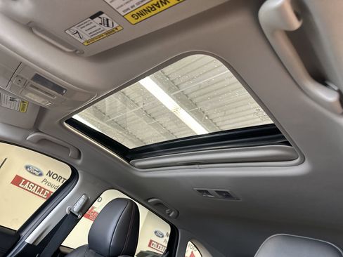 Used 2023 MAZDA CX-5 Carbon Edition image 4