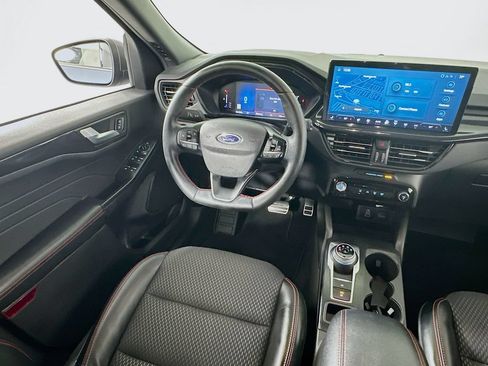 Used 2024 Ford Escape ST-Line w/ Tech Pack #1 FWD image 3
