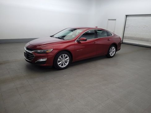 Used 2023 Chevrolet Malibu LT w/ Driver Confidence Package FWD image 2