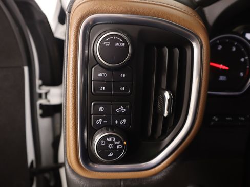 Used 2023 Chevrolet Silverado 3500 High Country AWD/4WD image 8
