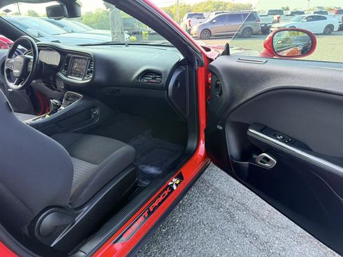 Used 2020 Dodge Challenger R/T Scat Pack RWD image 10