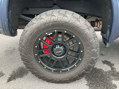 Used 2020 Chevrolet Silverado 1500 Custom Trail Boss w/ Infotainment Package AWD/4WD image 9