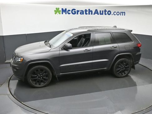 Used 2018 Jeep Grand Cherokee Altitude image 21